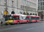berlin Solaris Urbino auf der Linie TXL nach Flughafen Tegel an der Haltestelle Mitte Unter den Linden/Friedrichstra�e.