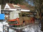 Ikarus Jahrelang gammelt nun schon dieser alte Ikarus 211 ('Wippchen') an der Scheibenm�hle im Polenztal dahin, jetzt nicht mehr mit allen R�dern; 18.03.2010
