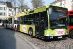 Der Gelenkbus 7404 vom ...  Daniel Schlatermund 12.04.2010