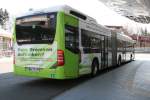 hamburg Einer der beiden zurzeit in Hamburg bei der HHA in Betrieb befindlichen Diesel Hybrid Gelenker vom Typ MB O530 GDH. Auf genommen am 14.April 2010 am S Poppenb�ttel wo er gerade seine Erprobungsfahrt mit Fahrg�sten auf der Linie 24 nach Langenhorn Markt f�hrt.