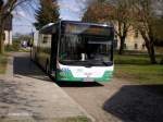 Wagen 371 wartet unter ...  Oliver 19.04.2010