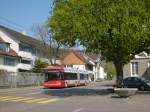 Solaris-Gelenktrolleybus Nr. 174 zwischen Schloss W�lflingen und Lindenplatz am 21.4.2010 ...