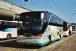 setra-s-400er-serie-top-class Aus Frankreich: Borini, Meg�ve 2081 XT 74 Setra am 13. M�rz 2010 Gen�ve, A�roport
