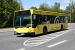 hamburg Der 2005 f�r Jasper gebaute Citaro mit der Nummer 8382 am 5.Mai 2010 bei der Einfahrt in die Busanlage Barmbek