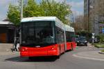 biel-bienne Biel/Bienne, Hess-Gelenk-Trolleybus der Linie 1 f�hrt gleich zur Haltestelle M�hlestrasse. 27. April 2010, 15:19