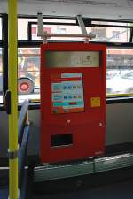 biel-bienne Seit ich mich erinnern kann, hat man in Bussen der Verkehsbetriebe Biel Billetautomaten installiert. F�r Fahrg�ste m. E. sehr praktisch, f�hrt einem der Bus z.B. nicht gleich vor der Nase ab, wie - im anderen Fall - man gerade am Automaten draussen Tickets besorgen will/muss. 27. April 2010, 15:21