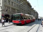 bern Bern mobil - NAW Trolleybus Nr.1 unterwegs auf der Linie 12 in der Altstadt von Bern am 24.04.2010