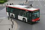 MAN Fremdaufbauten In Barcelona findet man fast nur 3 t�rige Fahrzeuge. Auch bei den Midibussen, wie diesem MAN/Castrosua NM223F mit der TMB-Nummer 4409. Aufgenommen auf der Avinguda de la Reina Maria Christina.