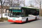 neoplan-n-44-serie-centroliner HCR 32 (HER CR 32) am HBF Wanne Eickel.
5.4.2010