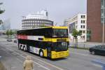 Neoplan N 40-Serie Doppeldecker Bus 'Der Hafenbus', am 23.05.2010 im Bremerhaven. Was d�rfte das ein Bus sein? Bitte um einen Kommentar.
