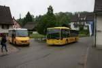 Postauto PU ANK, Muttenz, BL 6'293 (MB Sprinter 616CDI, 2005) und AAGL Nr. 68 (BL 6'116, MB Citaro �, 2004) am 20.5.2010 in Giebenach Lindenplatz.