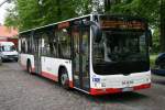 man-niederflurbus-3-generation-lions-city-u-tu Der MAN Lions City LE � der RMVB und der Nummer 23 am 16.Mai 2010 an der Haltestelle Ratzeburg, Demolierung.