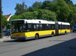 berlin Solaris Urbino auf der Linie M27 nach S+U Bahnhof Pankow nahe der Haltestelle Pankow Kirche.