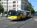 berlin Solaris Urbino als SEV f�r die Stra�enbahnlinie M1 und die U-Bahnlinie 2 zwischen Pankow Kirche und U-Bahnhof Senefelder Platz an der Haltestelle Prenzlauer Berg Sch�nhauser Allee/Bornholmer Stra�e.