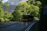 Tessin Neueste Anschaffung von PU Chiesa, Riazzino, ist der Irisbus Crossway TI 233'555 vom Juli 2009. Der Wagen wird haupts�chlich auf der Verzasca-Linie eingesetzt, aufgenommen am 22.5.2010 unterhalb der Staumauer beim Weiler Gordemo.