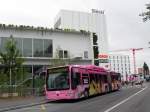 basler-verkehrsbetriebe-bvb Mercedes Citaro mit der Vollwerbung f�r das St�cki Einkaufszenter vor dem St�cki Einkaufstempel. Die Aufnahme stammt vom 07.06.2010.
