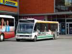 Optare-Eindecker am Busbahnhof Bernau. ...  Alex 10.06.2010