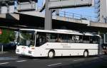 dusseldorf Dieser Mercedes (D US 7043) vom Flughafen D�sseldorf wird im Besucherdienst eingesetzt.
aufgenommen am Flughafen D�sseldorf.
5.5.2010