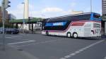 hannover Setra Doppeldecker biegt im Mai´09 am HannoverZOB ein.