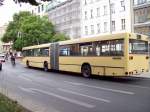 mercedes-benz-o-405-n-niederflur-stadtversion BVG, Mercedes-Gelenkbus Nr. 2601 im U2-Ersatzverkehr, U-Bahnhof Senefelderplatz (23.06.2010)