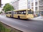 berliner-verkehrsbetriebe-bvg BVG, Mercedes-Gelenkbus Nr. 2603 im U2-Ersatzverkehr, U-Bahnhof Senefelderplatz (23.06.2010)