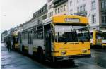 schaffhausen Aus dem Archiv: VBSH Schaffhausen Nr. 8/SH 38'008 Saurer/Hess SH am 16. November 1998 Schaffhausen, Bahnhof
