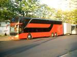 setra-s-400er-serie-comfort-class 'Red Car' Setra vor dem Berliner Ostbahnhof.

S.H.