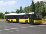 berlin MAN Niederflurbus 2. Generation auf der Linie 256 nach Siedlung Wartenberg am S-Bahnhof Hohensch�nhausen.