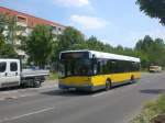 berlin Solaris Urbino als SEV f�r die S-Bahnlinie 75 zwischen S-Bahnhof Wartenberg und S-Bahnhof Marzahn nahe vom S-Bahnhof Hohensch�nhausen.