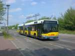 berlin Solaris Urbino auf der Linie X54 nach U-Bahnhof Hellersdorf nahe der Haltestelle Klettwitzer Stra�e.