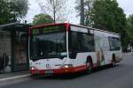mercedes-benz-o-530-i-citaro SWK 5437 (KR ZE 37) mit SWK Eigenwerbung.
Aufgenommen am HBF Krefeld.
13.5.2010 