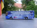 Hersteller Wiking modell in der seiten ansicht
vom mannschaftsbus