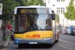 berliner-verkehrsbetriebe-bvg Wagen 4141 im SEV auf der Linie M8, erreicht am 16.07.2010 die Endhaltestelle W�hlertstr.