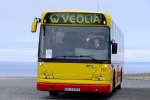 ffr-veolia Unspektakul�res Fahrzeug an spektakul�rem Ort: fast 300 Meter �ber dem Nordpolarmeer wartet ein Scania/Vest V25 am Nordkapp auf die R�ckfahrt nach Honningsvag. 