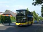 berlin MAN Lion's City DD (Doppelstock) auf der Linie 154 an der Haltestelle Buchholz-West Aubertstra�e.