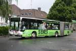 mercedes-benz-o-530-i-citaro Raht Reisen (VIE EA 29) macht Werbung f�r das Gartencenter Siemes.
Am 30.5.2010 f�hrt Raht SEV von Viersen nach Breyell.
Hier ist der Bus am Bahnhof Viersen zu sehen.
