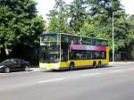 berlin MAN Lion's City DD (Doppelstock) auf der Linie 316 nach Potsdam Glienicker Br�cke an der Haltestelle Wannsee Friedenstra�e.