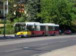 berlin Solaris Urbino auf der Linie 316 nach Potsdam Glienicker Br�cker an der Haltestelle Rathaus Wannsee.