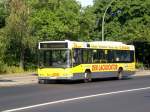 berlin Volvo V7000 auf der Linie 114 nach Wannsee Krankenhaus Heckeshorn an der Haltestelle Wannsee Wannseebr�cke.