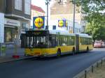 berlin MAN Niederflurbus 2. Generation als SEV f�r die U-Bahnlinie 2 zwischen S+U Bahnhof Pankow und U-Bahnhof Senefelder Platz an der Haltestelle Pankow Masurenstra�e.