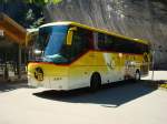 Postauto Bova Futura FHD BE 555002. Aufgenommen am 24.06.2010 beim Eingang der Aare-Schlucht West