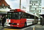 Transports Publics fribourgeois TPF Fribourg Nr. 511/FR 300'416 Volvo/Hess Gelenkduobus (ex TF Fribourg Nr. 111) am 19. Mai 2010 Fribourg, Bahnhof