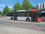 bremer-strasenbahn-ag-bsag Nun steht der Wagen 4341 an der Warteposition am BF Vegesack, wo er noch einen Moment wartet, bis er zum Bussteig nach vorne vorfahren wird. Ich habe mich �ber die Anweseheit des kleinen L�wen sehr gefreut, da nun endlich wieder ein 43er MAN unterwegs ist, auch wenn nur f�r kurze Zeit. 

Aufnahme vom 20.07.2010