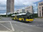 berlin MAN Niederflurbus 2. Generation als SEV f�r die Stra�enbahnlinie M17 zwischen Hohensch�nhausen Gehrenseestra�e und Lichtenberg Allee der Kosmonauten/Rhinstra�e nahe der Haltestelle Lichtenberg Meeraner Stra�e.