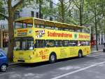 berlin MAN-Doppeldecker Sightseeing-Bus am U-Bahnhof Kurf�rstendamm.