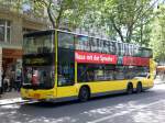 berlin MAN Lion's City DD (Doppelstock) auf der Linie X10 nach S+U Bahnhof Zoologischer Garten am U-Bahnhof Uhlandstra�e.