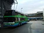 Sonstige Neoplan Doppelstock im K�lner Busbahnhof.(01.09.2007)
