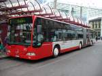 mercedes-benz-o-530-i-citaro Mercedes Citaro Gelenkbus 321 eingeteilt auf der Linie 2 im Busbahnhof vor dem SBB Bahnhof am 28.10.2006