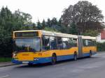 Mercedes-Gelenkbus auf der Linie ...  Alex 04.09.2010