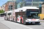 Hochbahn 8710 (HH HN 2790) macht Werbung f�r Edding.
Hamburg HBF, ...